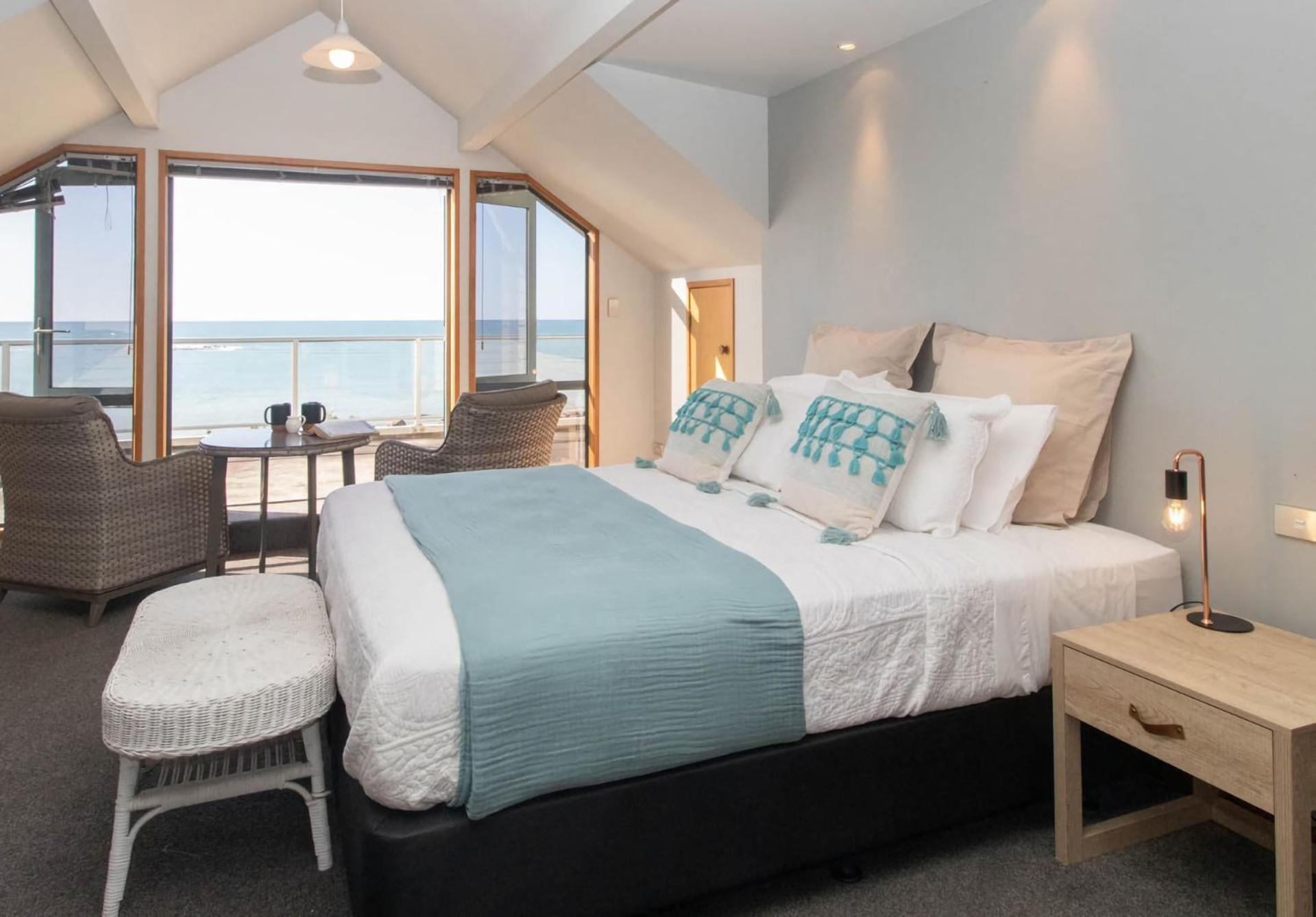 Beachfront Bliss On Wanaka Terrace Support Local Villa New Plymouth Kültér fotó