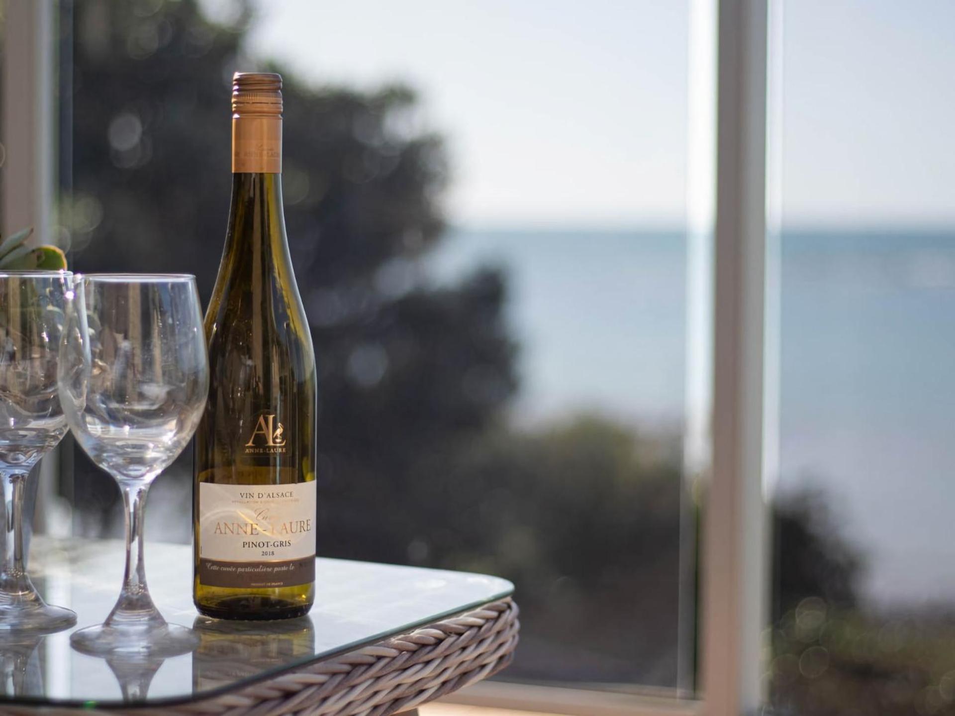 Beachfront Bliss On Wanaka Terrace Support Local Villa New Plymouth Kültér fotó